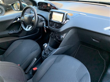 Peugeot 208 - 1.2 PureTech Active Navi - 1