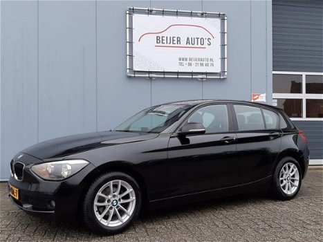 BMW 1-serie - 116i Business+ Navigatie/Climate/16inch - 1