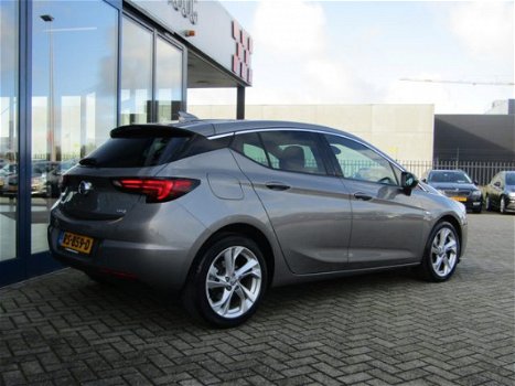 Opel Astra - 1.6 CDTI 136pk Innovation PDC LMV ECC NAVI - 1