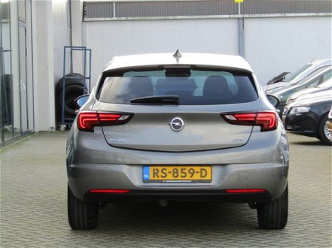 Opel Astra - 1.6 CDTI 136pk Innovation PDC LMV ECC NAVI - 1