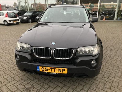 BMW X3 - 2.0i Business Line Navi Leder Cruise Trekhaak Pdc - 1