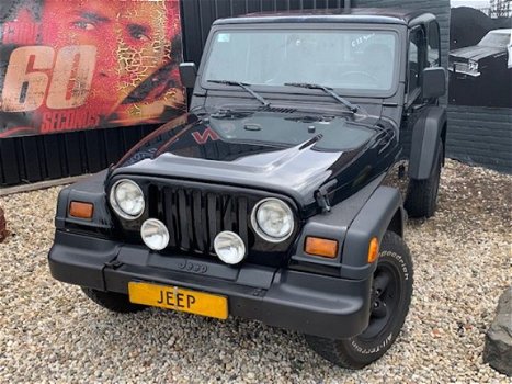 Jeep Wrangler - THE BLACK URBAN JEEP - 1