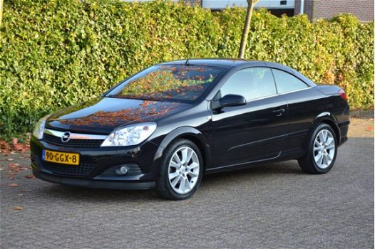 Opel Astra TwinTop - 1.8 Temptation leer navi pdc stoelverw - 1