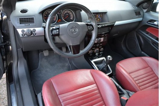 Opel Astra TwinTop - 1.8 Temptation leer navi pdc stoelverw - 1