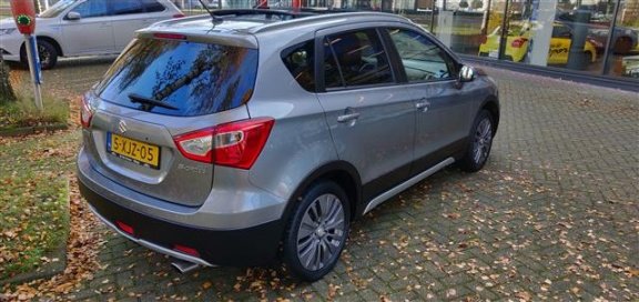 Suzuki S-Cross - 1.6 Exclusive Sunroof trekhaak Rijklaar - 1