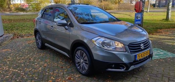 Suzuki S-Cross - 1.6 Exclusive Sunroof trekhaak Rijklaar - 1