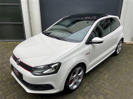 Volkswagen Polo - 1.4 TSI GTI DSG/Panoramadak/Xenon/Led/Navigatie/Miltech/Climate/Cruise/Apk 07-2020 - 1