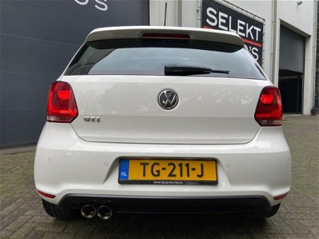 Volkswagen Polo - 1.4 TSI GTI DSG/Panoramadak/Xenon/Led/Navigatie/Miltech/Climate/Cruise/Apk 07-2020 - 1