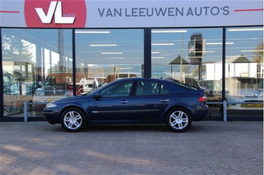 Renault Laguna - 2.0-16V Initiale | Leder | APK 30-10-2020 | Automaat | Navigatie | Stoelverwarming - 1