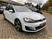 Volkswagen Golf - 2.0 TSI GTI Performance Nieuwstaat. 1e eigenaar Oryx White Pearl - 1 - Thumbnail