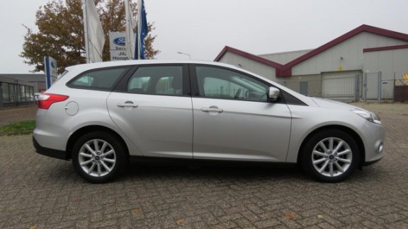 Ford Focus Wagon - 1.6 TDCI ECOnetic Trend Edition Navigatie, PDC, LM velgen, Cruise, Airco, 79651 k - 1
