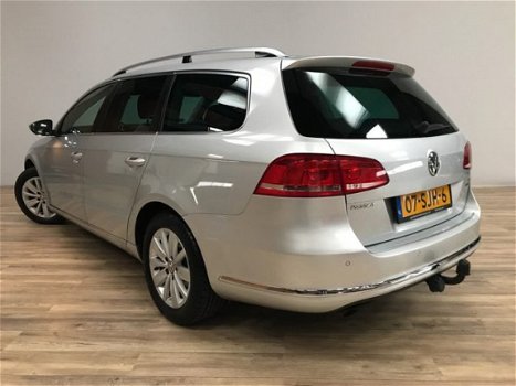 Volkswagen Passat Variant - 1.6 TDI Comfortline BlueMotion TREKHAAK / PDC / CLIMA / CRUISE / CHROMEN - 1