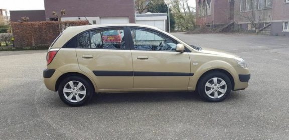 Kia Rio - 1.4 X-pect - 1