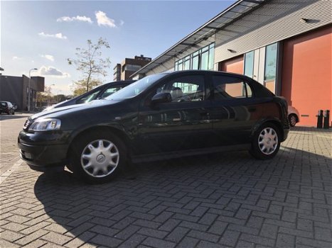 Opel Astra - 1.6-16V Sport 5drs - 1