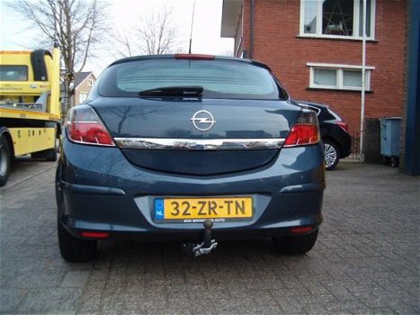 Opel Astra GTC - 1.6 Temptation - 1