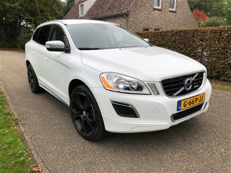 Volvo XC60 - 2.0D D3 R-Design Aut. Wit 2013 - 1