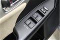 Lexus CT 200h - Business Line NAVIGATIE CLIMA 16 INCH ALCANTARA - 1 - Thumbnail