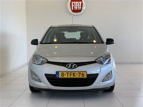 Hyundai i20 - 1.2i First Edition Airco | 1.000, - Slooppremie - 1