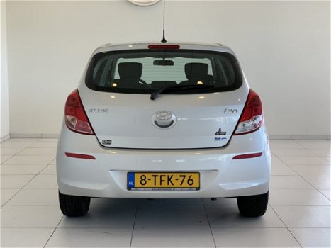 Hyundai i20 - 1.2i First Edition Airco | 1.000, - Slooppremie - 1