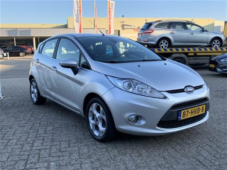 Ford Fiesta - 1.4 Titanium 5 drs | Trekhaak | Cruise Control | Achterspoiler | Automatische airco | - 1