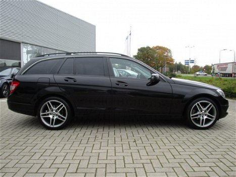 Mercedes-Benz C-klasse Estate - 180 Avantgarde Automaat Comand Navigatie PTS 18'' Getint glas Nieuwe - 1