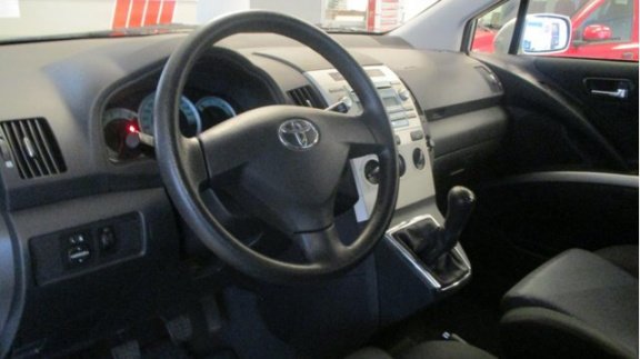 Toyota Verso - 1.6 VVT-i Terra - 1