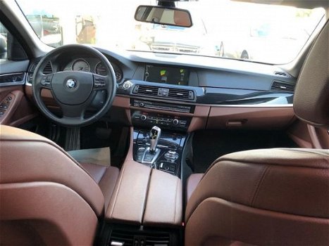 BMW 5-serie Touring - 525xd Executive Leer 4x4 veel opties - 1