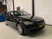 BMW 3-serie - 320i Business Line * NW APK * Full options - 1 - Thumbnail