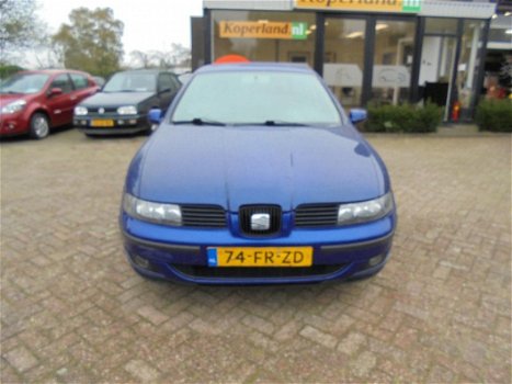 Seat Leon - 1.6 Sport / APK / AIRCO / SPORT model / - 1