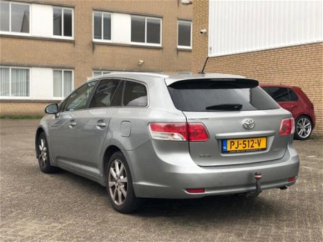 Toyota Avensis Wagon - 2.2 D-4D Executive Business Special - 1