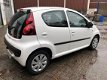 Peugeot 107 - 1.0 Active AIRCO LED ORG 78675 KM NAP O.H BOEKJES 5 DEURS NW APK 2 JAAR LUXE UITVOERIN - 1 - Thumbnail