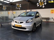 Toyota Aygo - 1.0-12V APK 09-2020, NL AUTO, GOED ONDERH