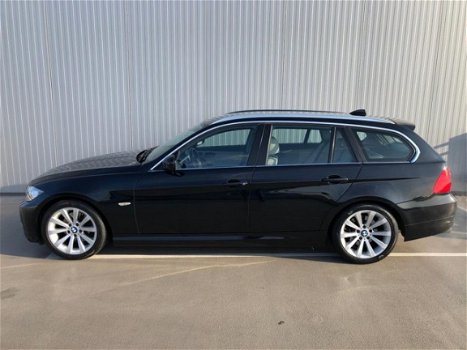 BMW 3-serie Touring - 325i High Executive |Automaat|NL Auto|Navi Prof - 1