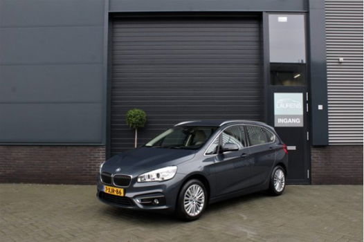 BMW 2-serie Active Tourer - 218i High Executive | NAVI | LEDER | Trekhaak | PDC - 1