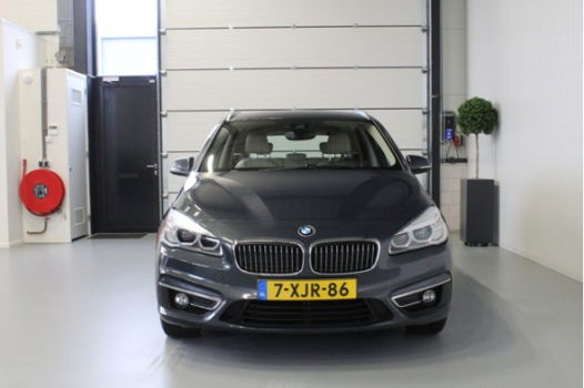 BMW 2-serie Active Tourer - 218i High Executive | NAVI | LEDER | Trekhaak | PDC - 1