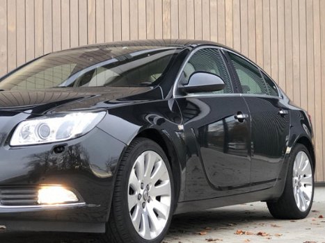 Opel Insignia - 1.6 T Cosmo 2012 Zwart - 1