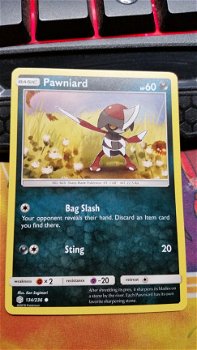 Pawniard 134/236 Sun & Moon: Cosmic Eclipse - 1