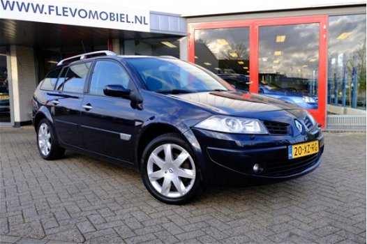 Renault Mégane Grand Tour - 1.6-16V Tech Line Xenon//Clima/LMV Xenon//Clima/LMV - 1