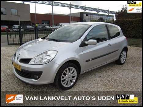 Renault Clio - 1.2-16V Collection Airco cruise trekhaak NAP - 1