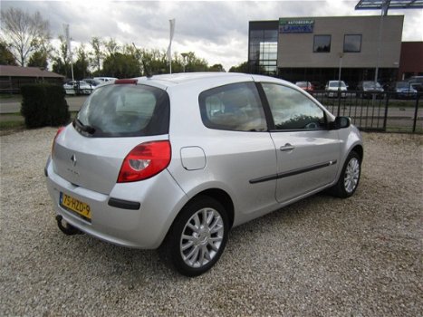 Renault Clio - 1.2-16V Collection Airco cruise trekhaak NAP - 1