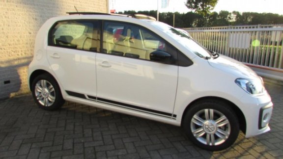 Volkswagen Up! - 1.0 BMT high up PAN.DAK/CRUISE CONTROL/LMV - 1