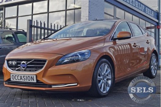 Volvo V40 - T4 180PK Summum Intellisafe/Business - 1