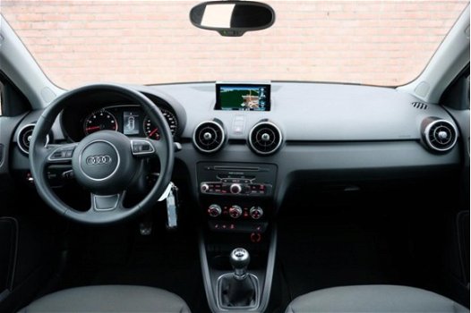 Audi A1 Sportback - 1.0 TFSi 95pk Adrenalin | Navi | Climate | Xenon | Cruise - 1