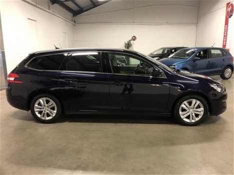 Peugeot 308 - 1.6 BlueHDi 120pk Blue Lease Executive/LEER/NAVI/PANO/CAMERA - 1