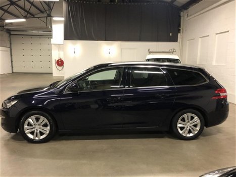 Peugeot 308 - 1.6 BlueHDi 120pk Blue Lease Executive/LEER/NAVI/PANO/CAMERA - 1