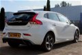 Volvo V40 - 2.0 D2 R-Design (B) + Leder + 16 inch + Cam + Navi + Pdc - 1 - Thumbnail