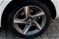 Volvo V40 - 2.0 D2 R-Design (B) + Leder + 16 inch + Cam + Navi + Pdc - 1 - Thumbnail