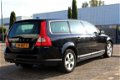 Volvo V70 - 2.0D Limited Edition + Leder + Navi + Ecc + Lmv + Pdc - 1 - Thumbnail