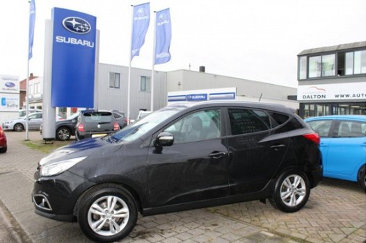 Hyundai ix35 - 2.0i Business Edition AUTOMAAT / NAVIGATIE / TREKHAAK - 1