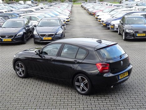 BMW 1-serie - 116d EDE Business / Navi / ECC / PDC / Eerste eigenaar - 1